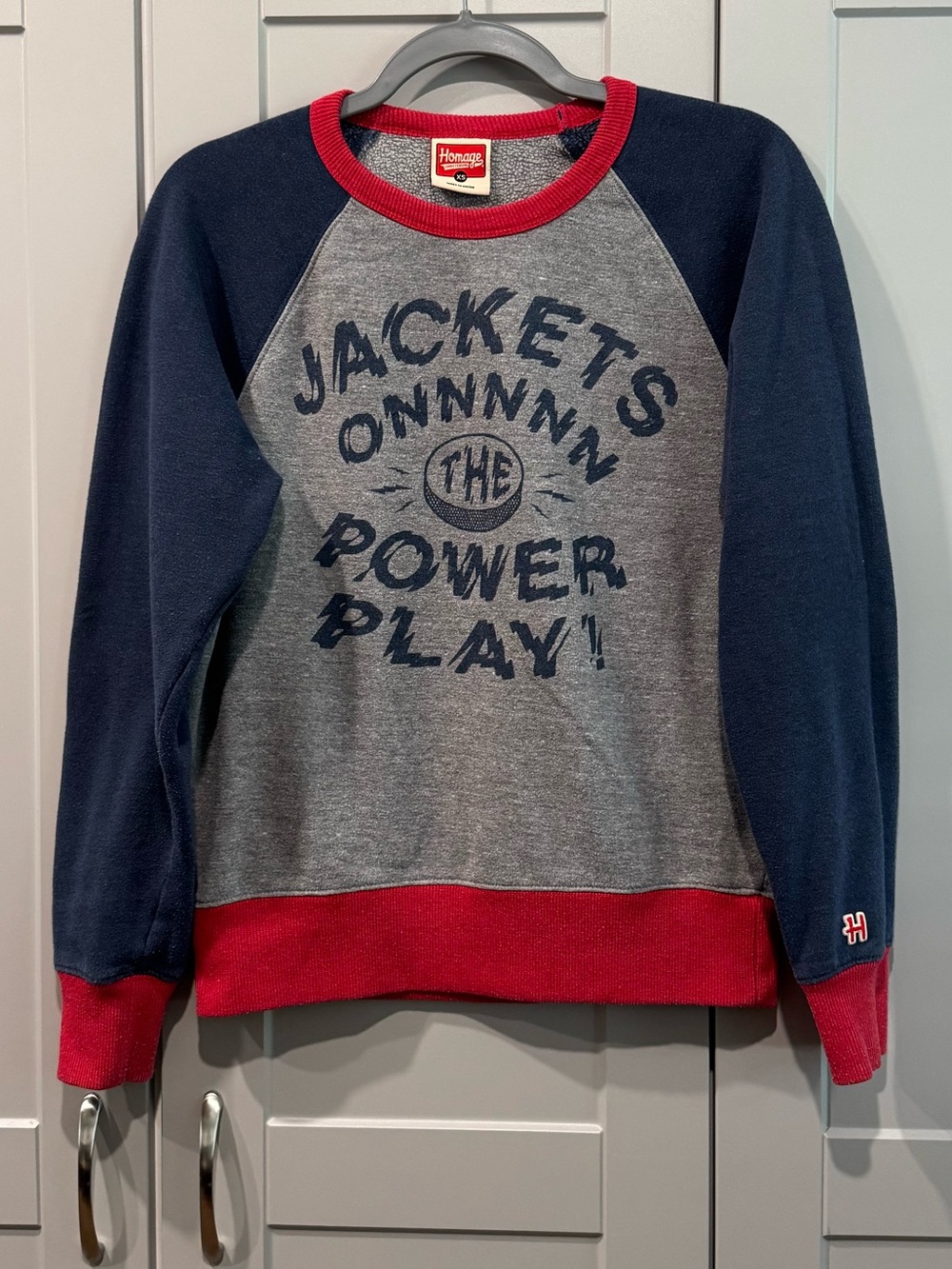 NHL Columbus Blue Jackets Raglan Sweatshirt - Gray/Navy/Red